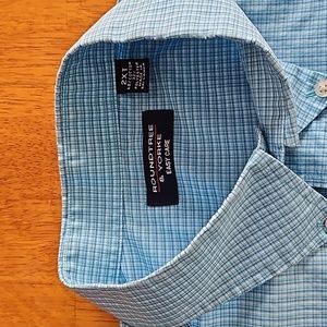 Short sleeve button down shirt light blue